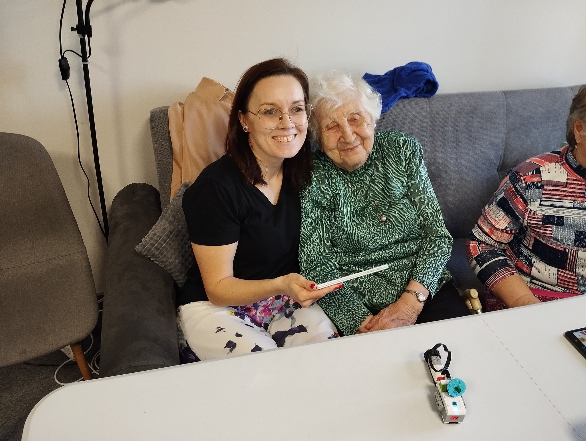 Zajęcia z robotyki z Seniorami