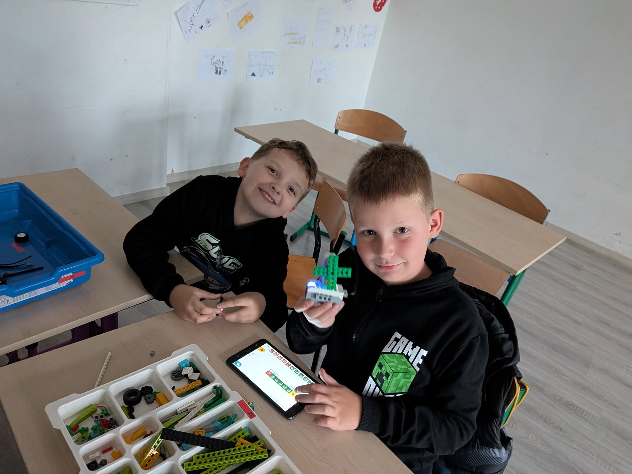 Klub Młodzieżowy: Robotyka