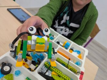 Klub Młodzieżowy: Robotyka