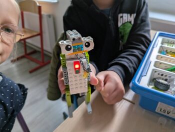 Klub Młodzieżowy: Robotyka