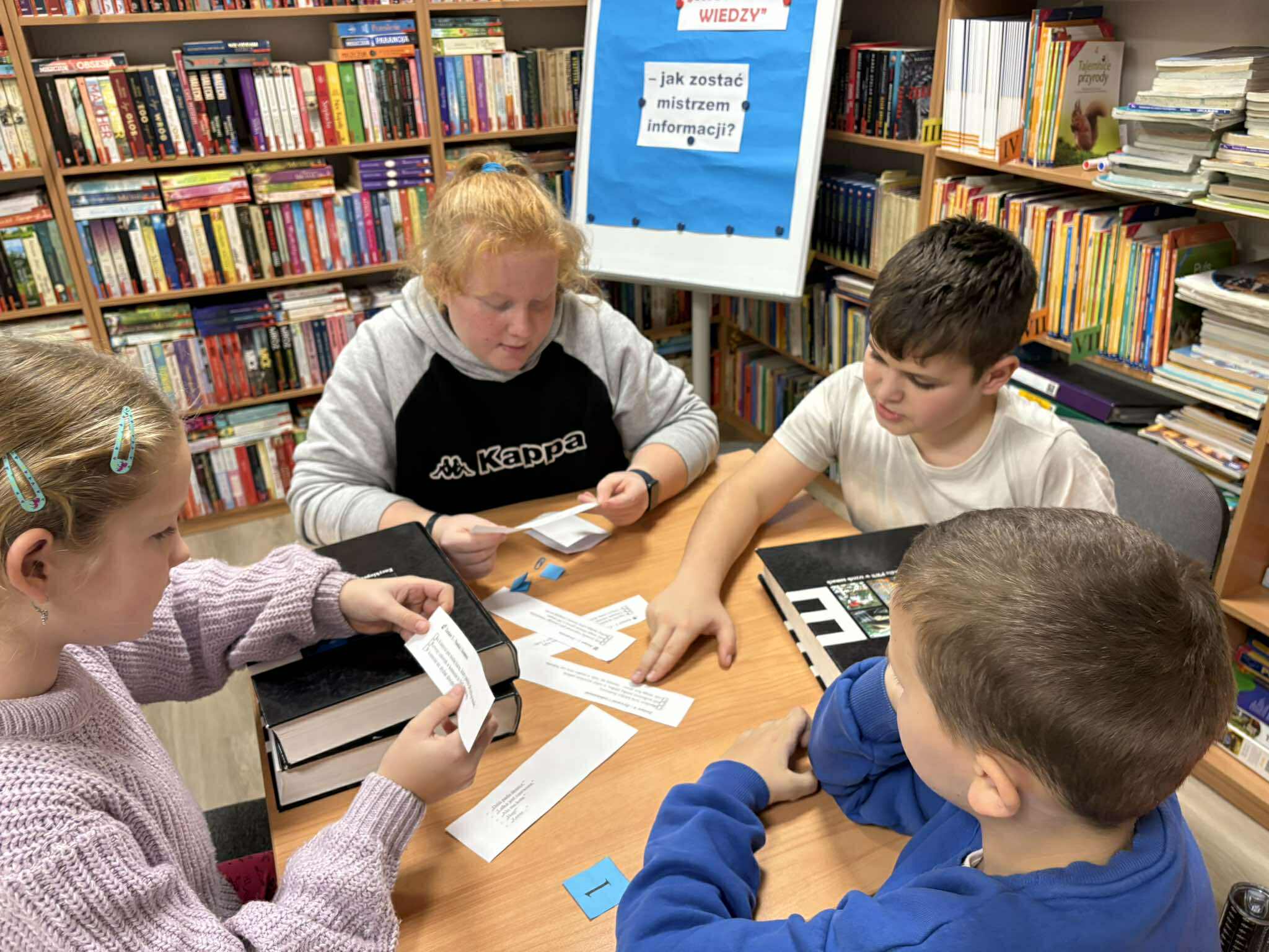 Klub Młodzieżowy: Zajęcia Biblioteczne