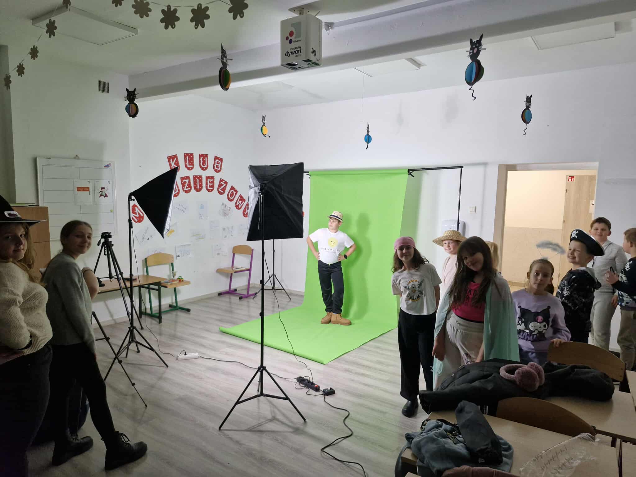 Klub Młodzieżowy: Zajęcia Kreatywne