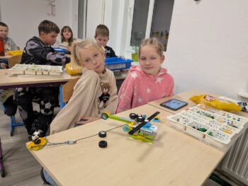 Klub Młodzieżowy: Robotyka